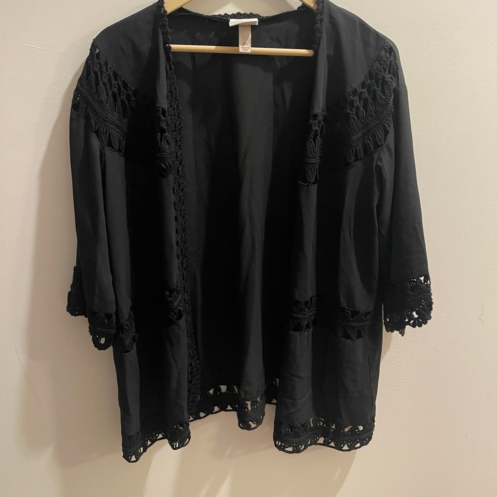 XS Knox Rose Black Kimono